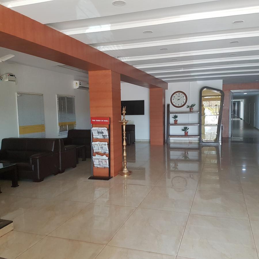 Surag Residency Hotel Tiruchirappalli Exterior photo